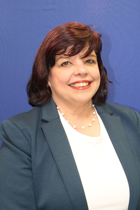 Amy Gruzesky headshot