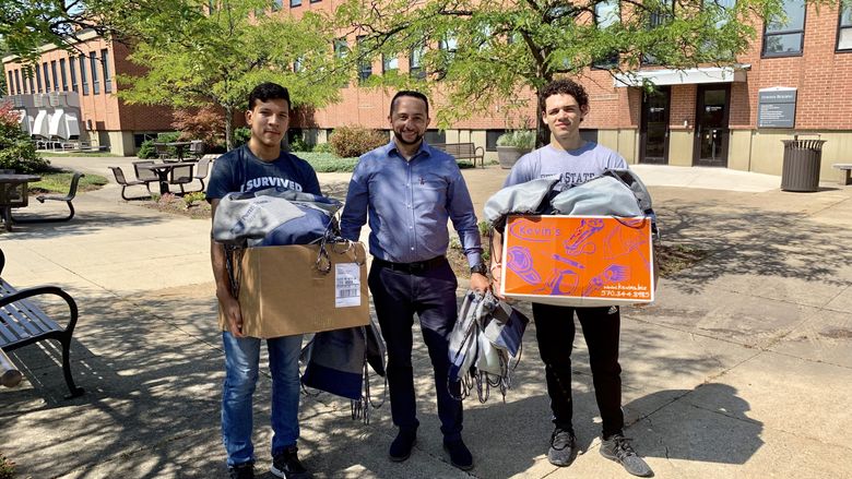 students with care packages for delivery to first responders