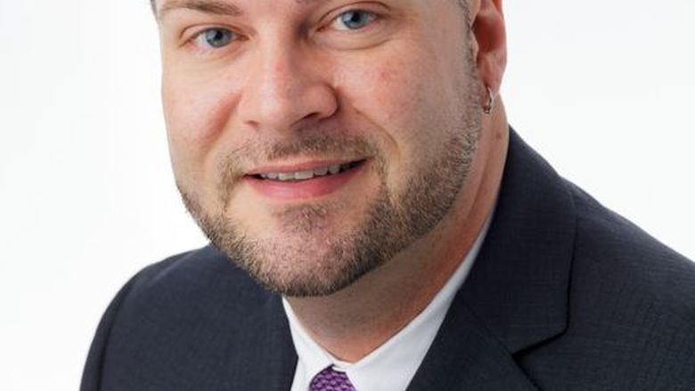 Bradley Van Eeden-Moorefield