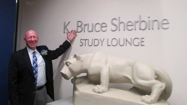 Former DAA in the new lounge that bears his name