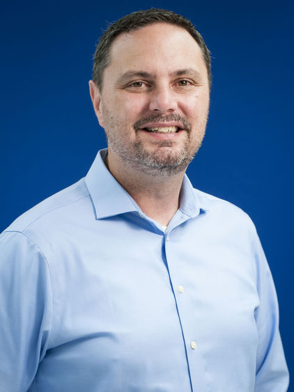 R. Petren Dr. Raymond Petren