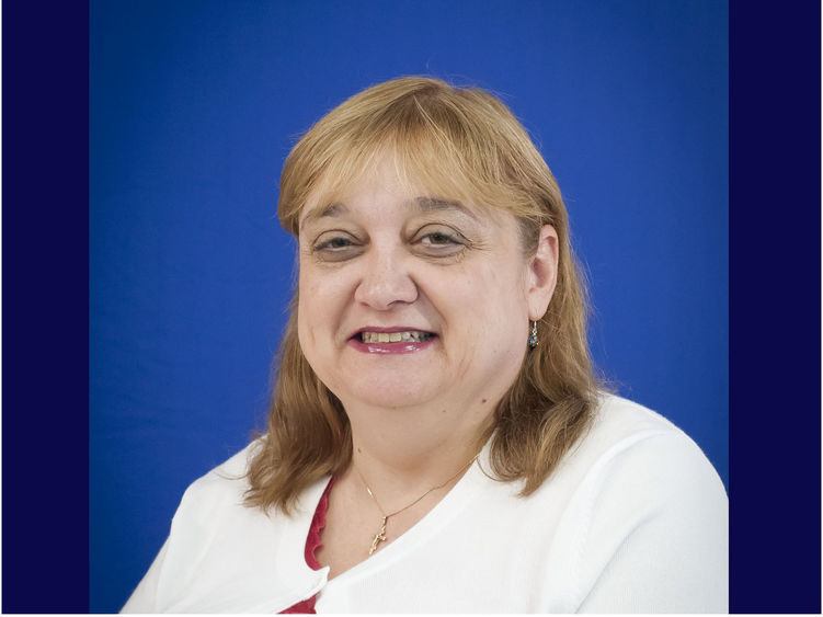 headshot of janet melnick