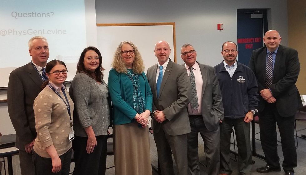 panelists Panelists at the recent Opioid panel discussion at PSWS